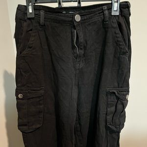 Fashion Nova, US Size Large (Cropped), Black